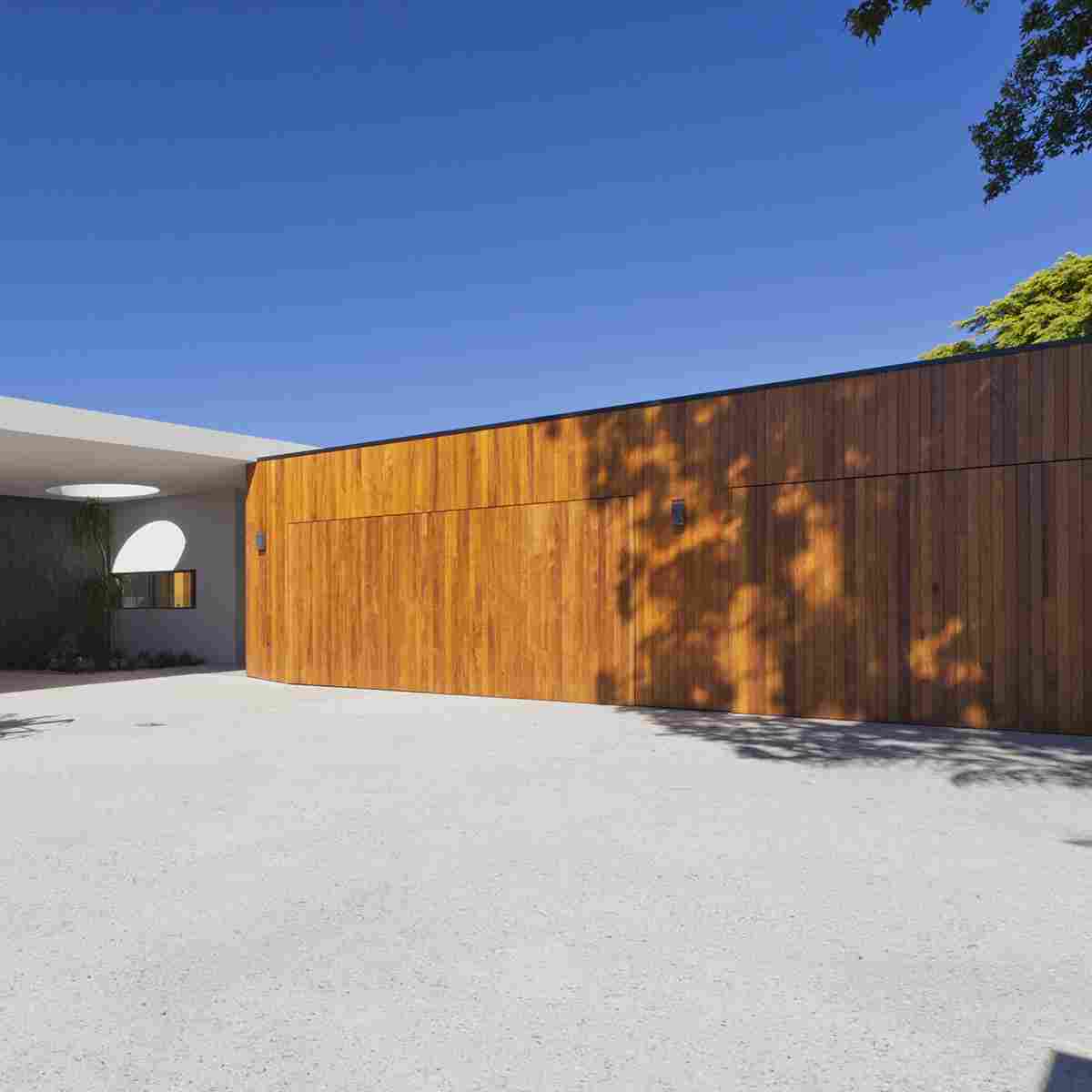 https://www.chatatomi.sk/wp-content/uploads/2016/05/details-garage.jpg